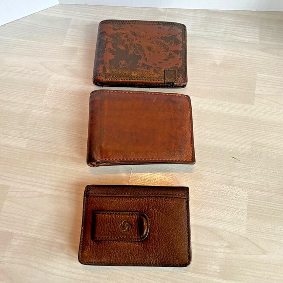 😊 Lot of 3 Men's Leather Wallets‎ - Bifold & Money Clip Style - Pre-Owned - Picture 1 of 16